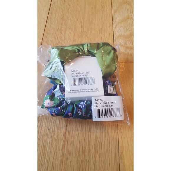 Ivory Ella Hair Scrunchies, set of 3, Blues and Greens NWT - Picture 2 of 5